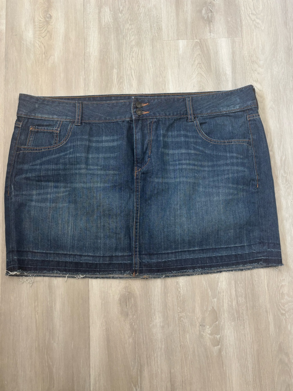 Y2K Old Navy Dark Blue Denim Skirt with Frayed Hem size 18